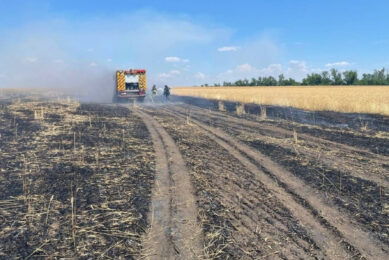 Emergency services that tried to put out the flames in the fields were also attacked by drones. Photo: Ukraine farmers