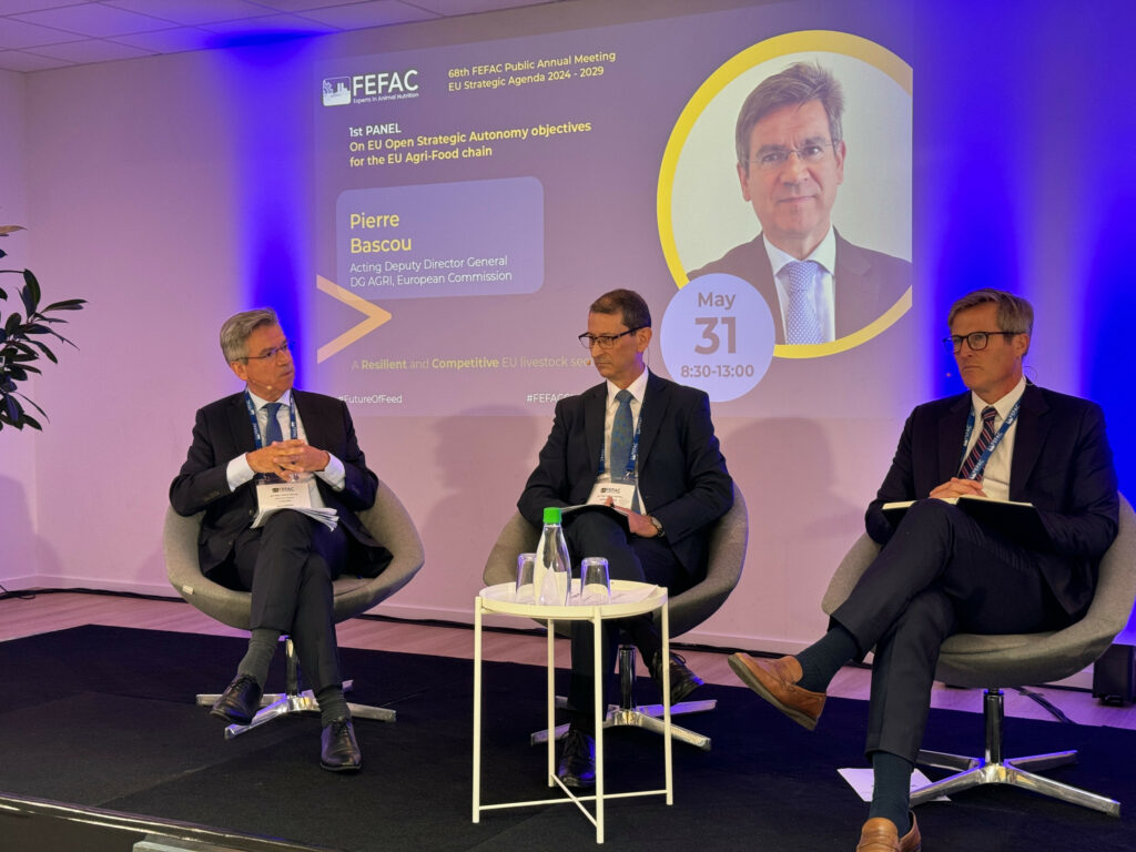 Pierre Bascou, DG AGRI, European Commission, Pedro Cordero, president FEFAC, and Erik Wibholm, Cargill, discuss strategies to improve feed circularity and availability.